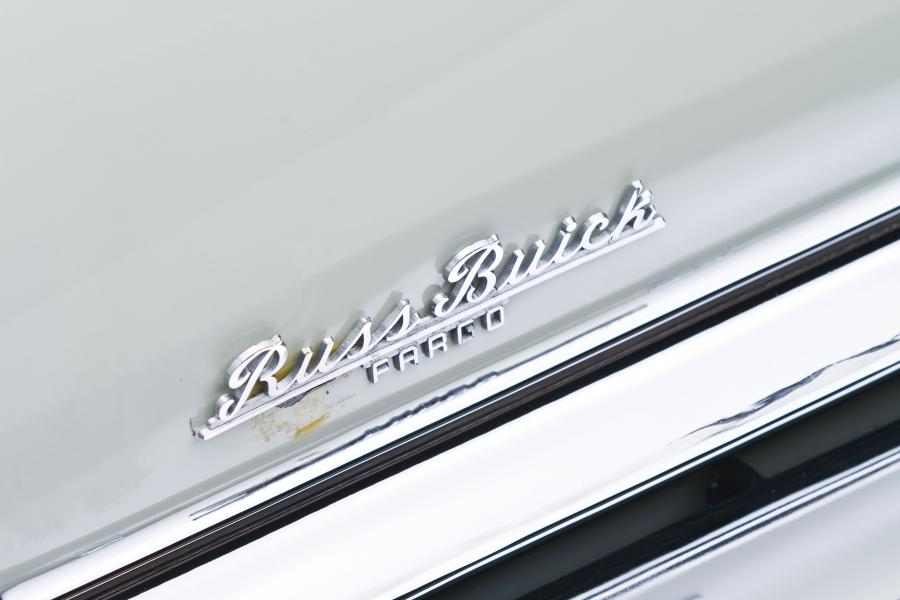Логотип Buick Limited Convertible 1958 года  (фото 39 из 57)